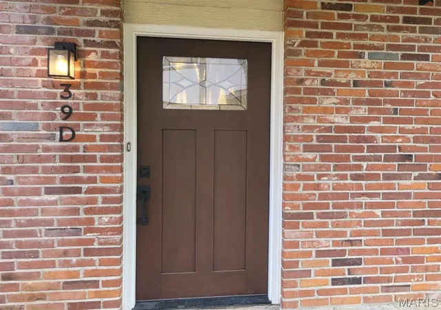 Photo 3 of Townhouse for sale at 39 Park Charles Blvd S #D, St Peters, MO 63376 | MLS# MIS26055122 | Listing updated on 2026-09-28