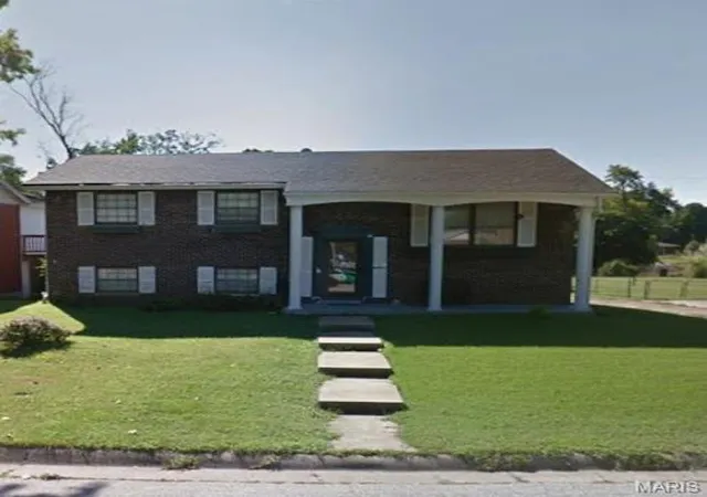 Photo 1 of Single family home for sale at 3 Westgate Dr, Granite City, IL 62040 | MLS# MIS26055126 | Listing updated on 2026-09-14
