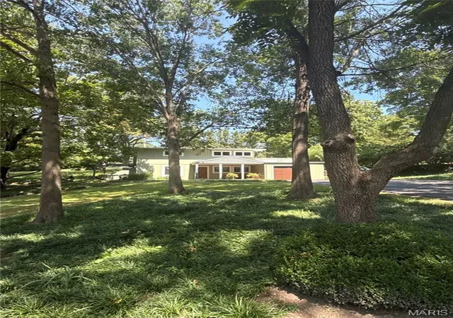 Photo 2 of Single family home for sale at 1511 Lark Ave, St Louis, MO 63122 | MLS# MIS26055175 | Listing updated on 2026-09-14
