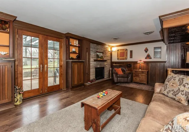 Photo 3 of Single family home for sale at 1511 Lark Ave, St Louis, MO 63122 | MLS# MIS26055175 | Listing updated on 2026-09-14