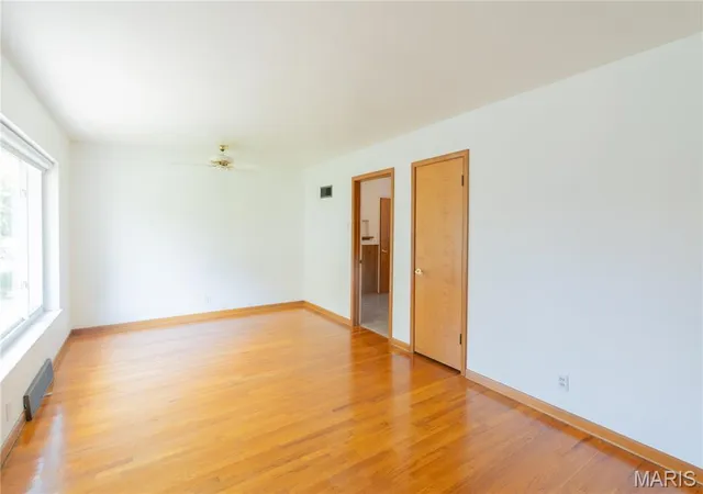 Photo 4 of Single family home for sale at 5013 Stellamac Dr, St Louis, MO 63123 | MLS# MIS26055195 | Listing updated on 2026-09-21