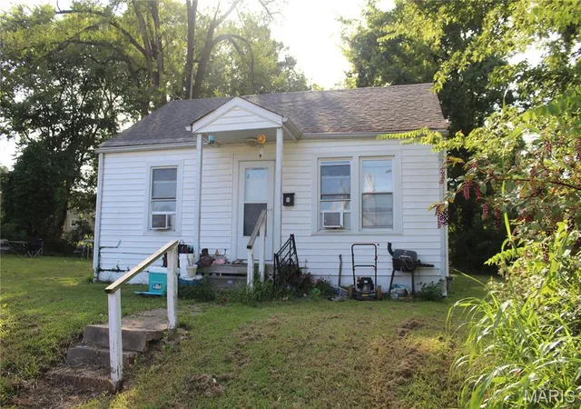Photo 4 of Single family home for sale at 521 Asher St, Cape Girardeau, MO 63703 | MLS# MIS26055199 | Listing updated on 2026-09-09
