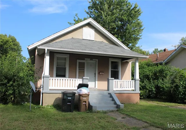 Photo 2 of Sale Pending at 602 N Fountain St, Cape Girardeau, MO 63701 | MLS# MIS26055240 | Listing updated on 2026-09-13