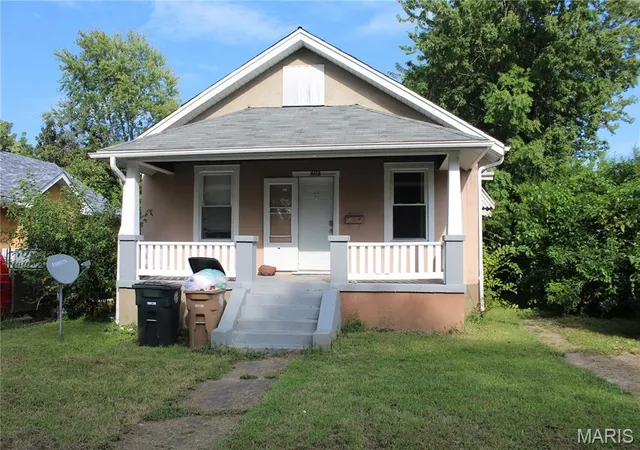 Photo 3 of Sale Pending at 602 N Fountain St, Cape Girardeau, MO 63701 | MLS# MIS26055240 | Listing updated on 2026-09-13