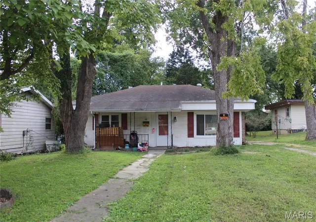 Photo 2 of Single family home for sale at 613 Albert St, Cape Girardeau, MO 63703 | MLS# MIS26055241 | Listing updated on 2026-09-09