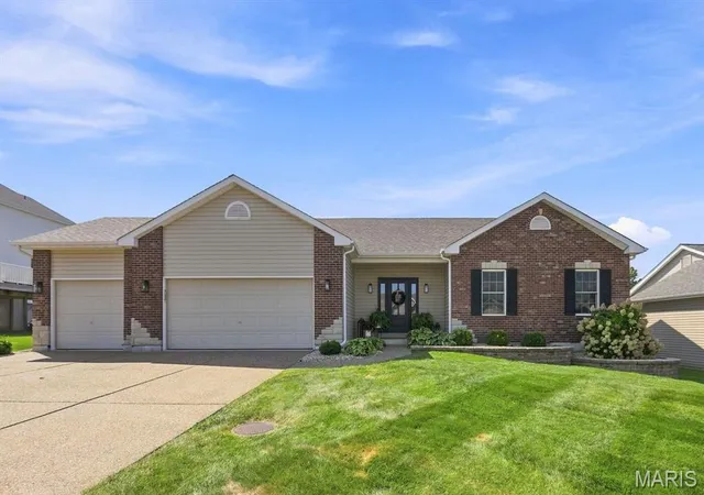 Photo 1 of Sale Pending at 348 Fallon Pkwy, O'fallon, MO 63376 | MLS# MIS26055310 | Listing updated on 2026-09-15
