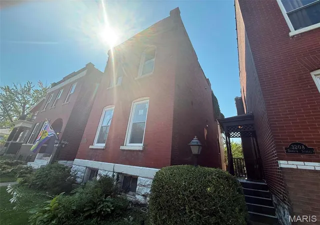 Photo 2 of Single family home for sale at 3206 Dakota St, St Louis, MO 63111 | MLS# MIS26055342 | Listing updated on 2026-10-09