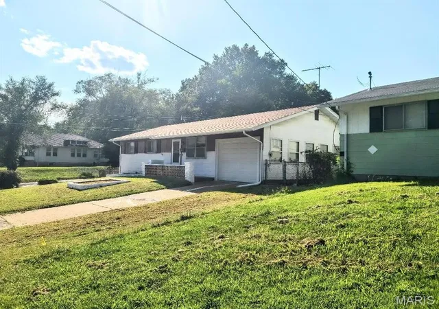 Photo 3 of Single family home for sale at 8601 Octavia Ave, Jennings, MO 63136 | MLS# MIS26055376 | Listing updated on 2026-09-11