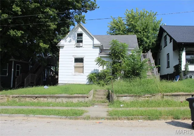 Photo 1 of Multi family home for sale at 132 S Benton St, Cape Girardeau, MO 63703 | MLS# MIS26055448 | Listing updated on 2026-09-09