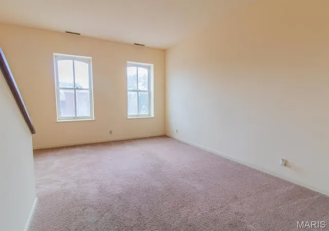 Photo 2 of Multi family home for sale at 2009 S 11th St, St Louis, MO 63104 | MLS# MIS26055499 | Listing updated on 2026-10-13