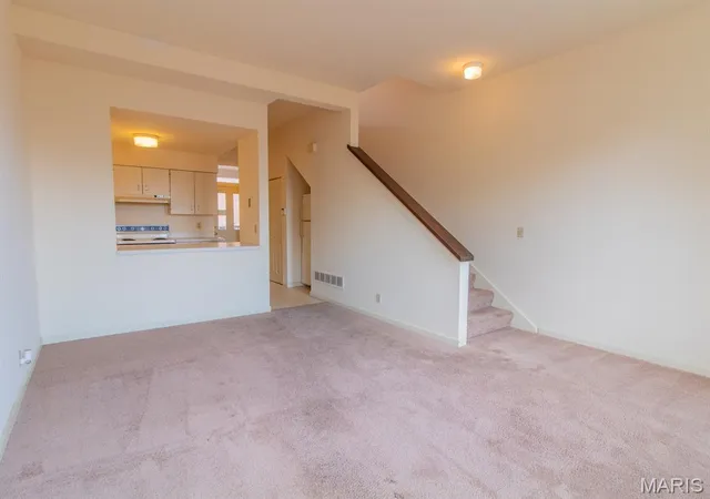 Photo 3 of Multi family home for sale at 2009 S 11th St, St Louis, MO 63104 | MLS# MIS26055499 | Listing updated on 2026-10-13