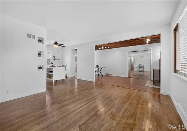 Photo 3 of Single family home for sale at 4725 Candace Dr, St Louis, MO 63123 | MLS# MIS26055540 | Listing updated on 2026-10-06