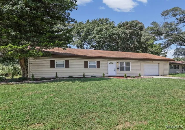 Photo 1 of Single family home for sale at 101 St Barbara Ln, Cahokia, IL 62206 | MLS# MIS26055743 | Listing updated on 2026-09-15