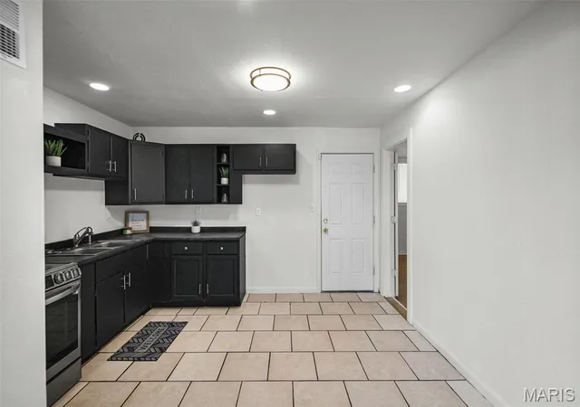 Photo 3 of Single family home for sale at 101 St Barbara Ln, Cahokia, IL 62206 | MLS# MIS26055743 | Listing updated on 2026-09-15