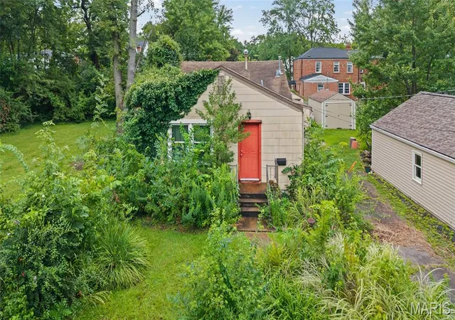 Photo 1 of Single family home for sale at 158 Central Ave, Webster Groves, MO 63119 | MLS# MIS26055752 | Listing updated on 2026-10-21