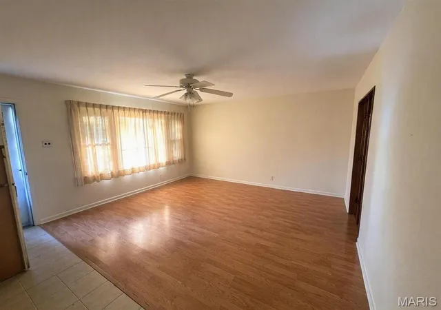 Photo 3 of Sale Pending at 232 Newton Pl, Ballwin, MO 63021 | MLS# MIS26055753 | Listing updated on 2026-09-11