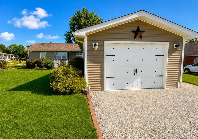 Photo 2 of Single family home for sale at 106 Arizona St, New Haven, MO 63068 | MLS# MIS26055760 | Listing updated on 2026-09-15