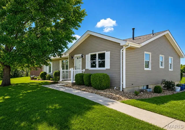 Photo 3 of Single family home for sale at 106 Arizona St, New Haven, MO 63068 | MLS# MIS26055760 | Listing updated on 2026-09-15