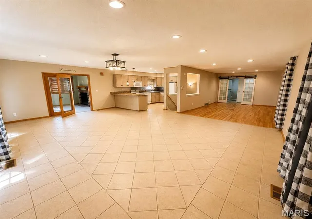 Photo 3 of Single family home for sale at 106 Arizona St, New Haven, MO 63068 | MLS# MIS26055760 | Listing updated on 2026-09-15