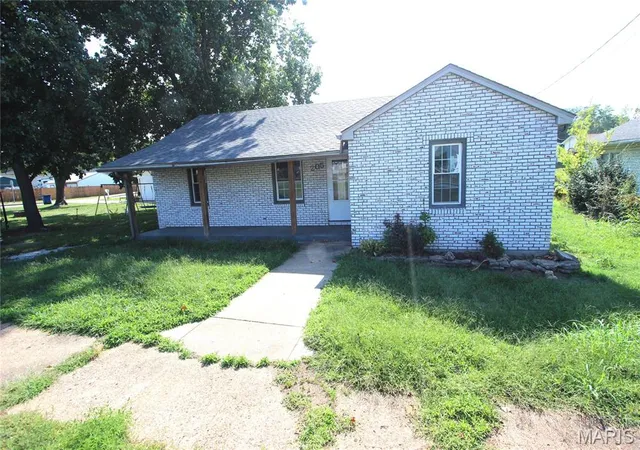 Photo 1 of Single family home for sale at 205 S Jackson St, Desloge, MO 63601 | MLS# MIS26055774 | Listing updated on 2026-10-05