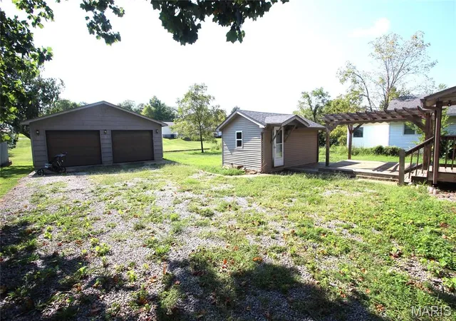 Photo 3 of Single family home for sale at 205 S Jackson St, Desloge, MO 63601 | MLS# MIS26055774 | Listing updated on 2026-10-05