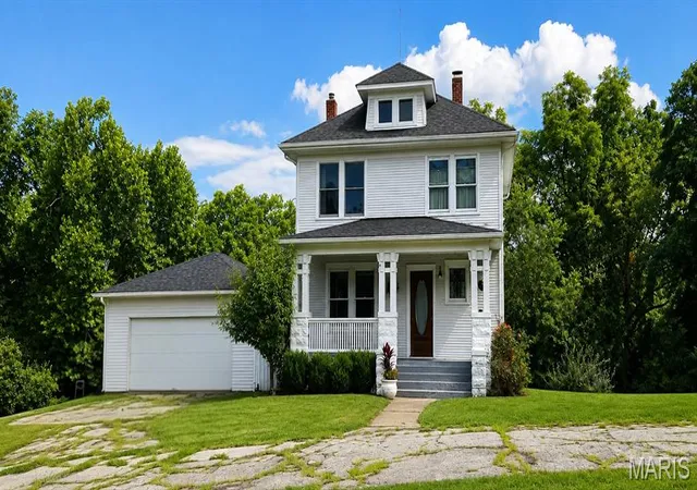Photo 2 of Single family home for sale at 1600 Koch Rd, O'fallon, MO 63366 | MLS# MIS26055777 | Listing updated on 2026-09-14