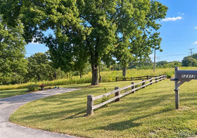 Photo 2 of Single family home for sale at 12312 State Road Cc, Festus, MO 63028 | MLS# MIS26055858 | Listing updated on 2026-09-13