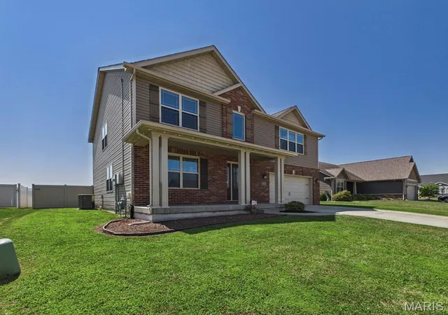 Photo 3 of Single family home for sale at 2654 Welsch Dr, Shiloh, IL 62221 | MLS# MIS26055875 | Listing updated on 2026-10-05
