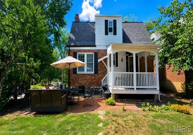 Photo 2 of Single family home for sale at 1420 Barger Pl, Richmond Heights, MO 63117 | MLS# MIS26055911 | Listing updated on 2026-09-15