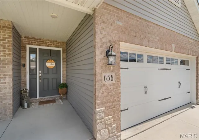 Photo 2 of Single family home for sale at 656 Lake Mead Ct, Belleville, IL 62220 | MLS# MIS26055921 | Listing updated on 2026-10-07