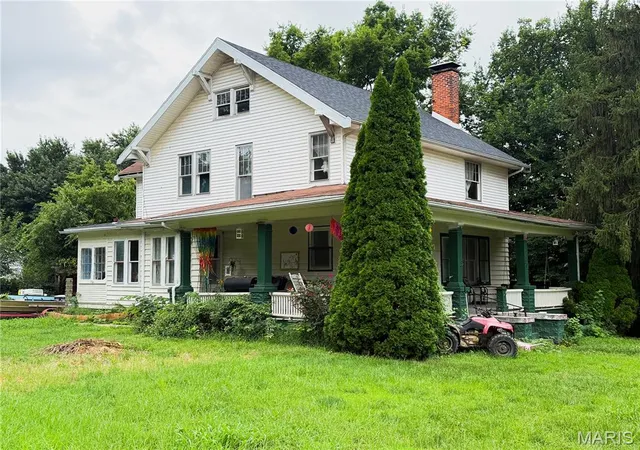 Photo 1 of Single family home for sale at 303 W Washington St, Griggsville, IL 62340 | MLS# MIS26056012 | Listing updated on 2026-09-22