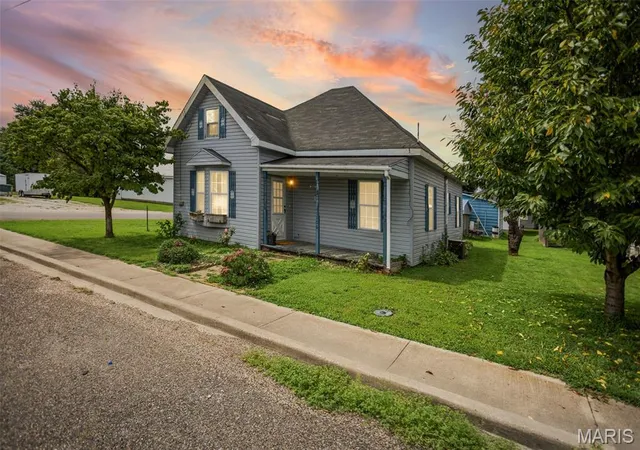 Photo 3 of Single family home for sale at 106 1st Street, Pleasant Hill, IL 62366 | MLS# MIS26056015 | Listing updated on 2026-09-11