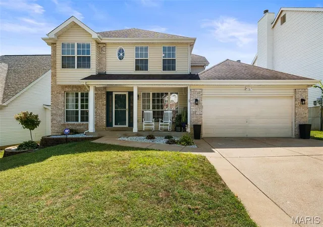 Photo 1 of Sale Pending at 13518 Becker Pl Dr, Saint Louis, MO 63128 | MLS# MIS26056047 | Listing updated on 2026-09-15