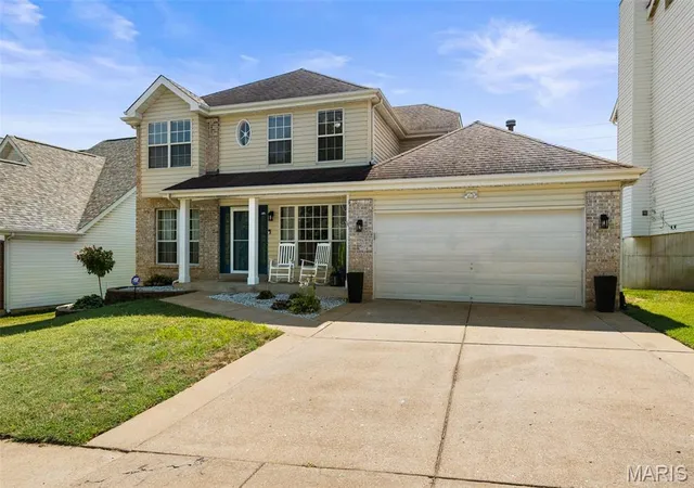 Photo 2 of Sale Pending at 13518 Becker Pl Dr, Saint Louis, MO 63128 | MLS# MIS26056047 | Listing updated on 2026-09-15