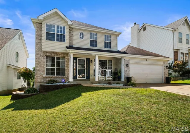 Photo 3 of Sale Pending at 13518 Becker Pl Dr, Saint Louis, MO 63128 | MLS# MIS26056047 | Listing updated on 2026-09-15