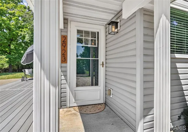Photo 3 of Sale Pending at 2923 Adie Rd, Saint Ann, MO 63074 | MLS# MIS26056055 | Listing updated on 2026-09-11