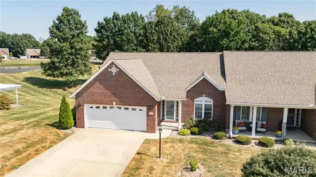 Listing Photo 2 - Condo for sale in 5219 Willis Ave located at 5219 Willis Ave, Godfrey, IL 62035 - Unit 5219 Willis Ave