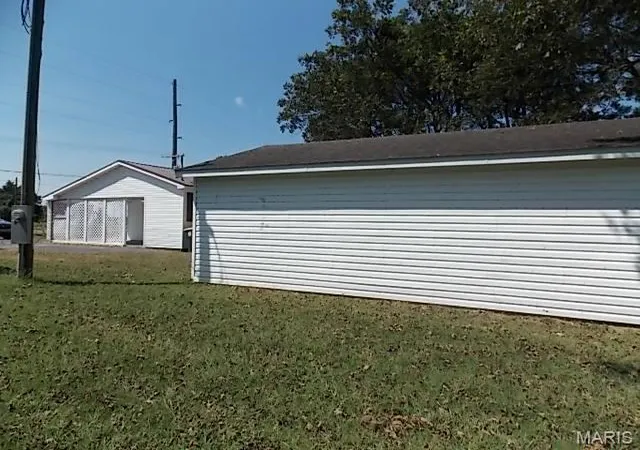 Photo 3 of Sale Pending at 401 S 3rd St (hwy 164), Arbyrd, MO 63821 | MLS# MIS26056120 | Listing updated on 2026-09-09