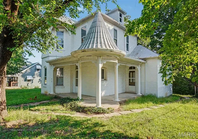 Single family home for sale at 410 Miller St, New Haven, MO 63068 | MLS# MIS26056127