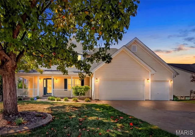 Photo 1 of Single family home for sale at 1597 Indian Springs Dr, O Fallon, MO 63366 | MLS# MIS26056174 | Listing updated on 2026-09-13