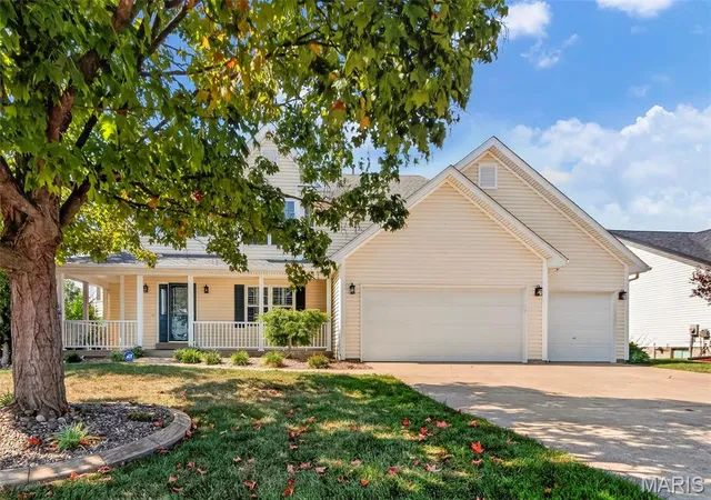Photo 2 of Single family home for sale at 1597 Indian Springs Dr, O Fallon, MO 63366 | MLS# MIS26056174 | Listing updated on 2026-09-13
