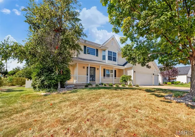 Photo 3 of Single family home for sale at 1597 Indian Springs Dr, O Fallon, MO 63366 | MLS# MIS26056174 | Listing updated on 2026-09-13