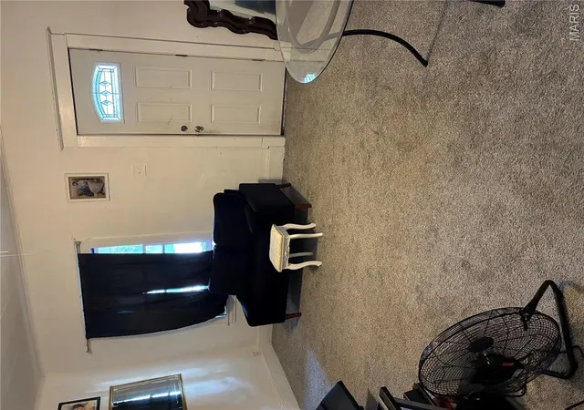 Photo 4 of Single family home for sale at 417 E Saint Louis Ave, East Alton, IL 62024 | MLS# MIS26056200 | Listing updated on 2026-10-23