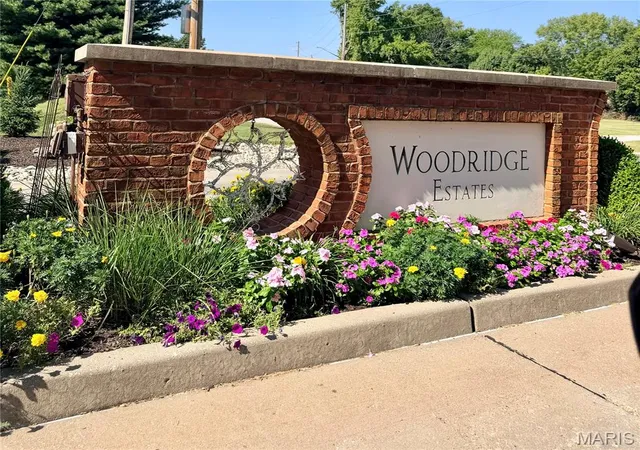 Photo 1 of Single family home for sale at 620 Springwood Dr, Belleville, IL 62220 | MLS# MIS26056277 | Listing updated on 2026-09-11