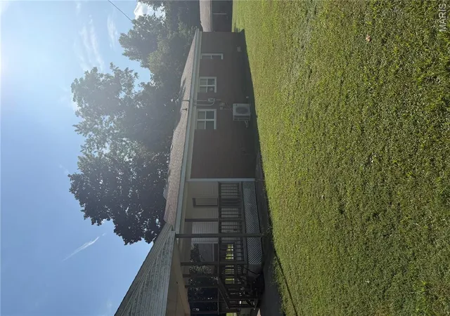 Photo 3 of Single family home for sale at 435 Vandenvender Ave, New Madrid, MO 63869 | MLS# MIS26056329 | Listing updated on 2026-09-12