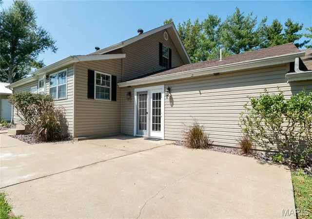 Photo 4 of Single family home for sale at 700 Feltz St, Perryville, MO 63775 | MLS# MIS26056348 | Listing updated on 2026-09-11