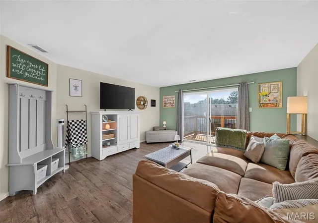 Photo 3 of Condo for sale at 74 Sugar Glen Ct #6, Saint Peters, MO 63376 | MLS# MIS26056483 | Listing updated on 2026-09-11