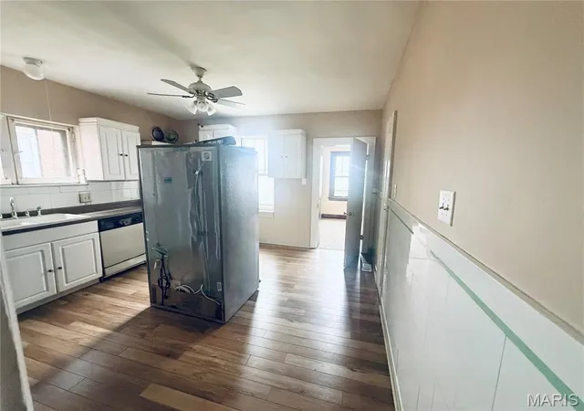 Photo 4 of Sale Pending at 1631 Mclaran Ave, Saint Louis, MO 63147 | MLS# MIS26056494 | Listing updated on 2026-09-14