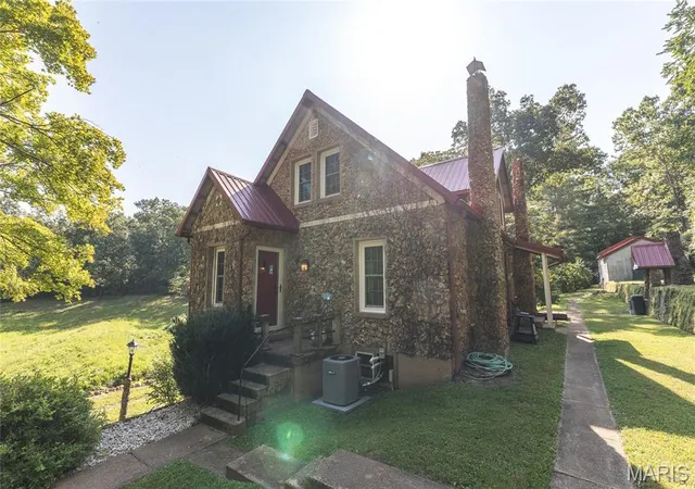 Photo 1 of Land for sale at 385 Hwy V, Viburnum, MO 65566 | MLS# MIS26056523 | Listing updated on 2026-09-16