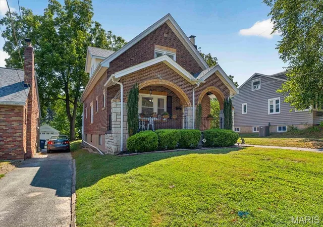 Photo 2 of Single family home for sale at 7334 Devonshire Ave, Saint Louis, MO 63119 | MLS# MIS26056556 | Listing updated on 2026-09-11